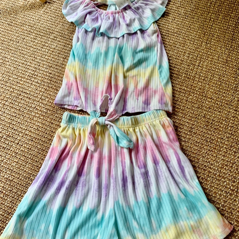 Jenna & Jessie tie dye matching set shorts and sleeveless top
